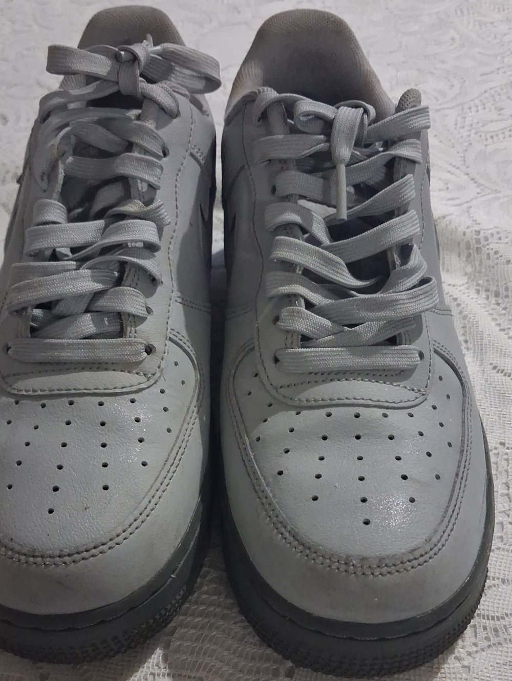 Nike Men's Gray Low-Top Sneakers
